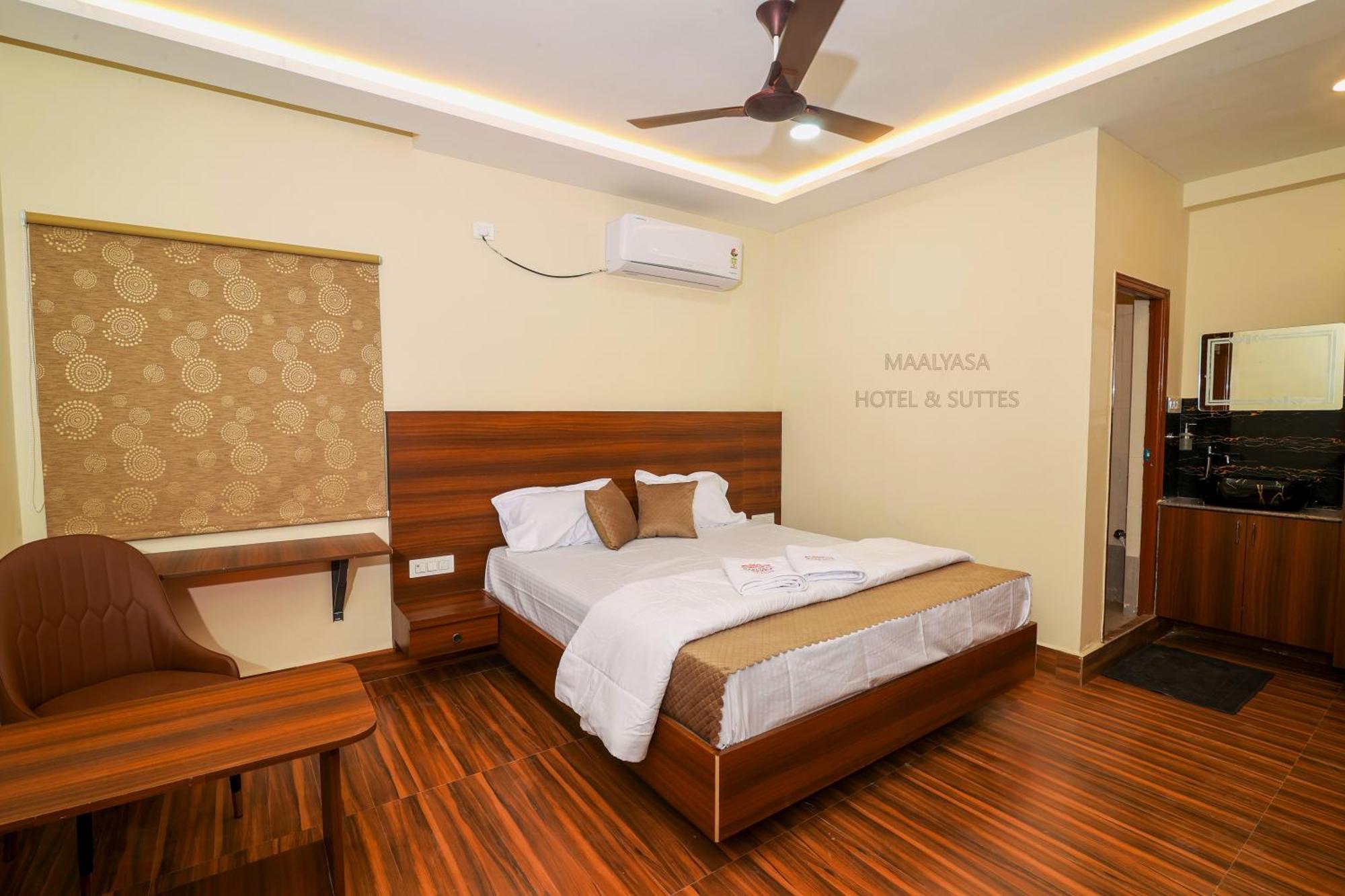 Maalyasa Hotel And Suites Haïdarabad Extérieur photo
