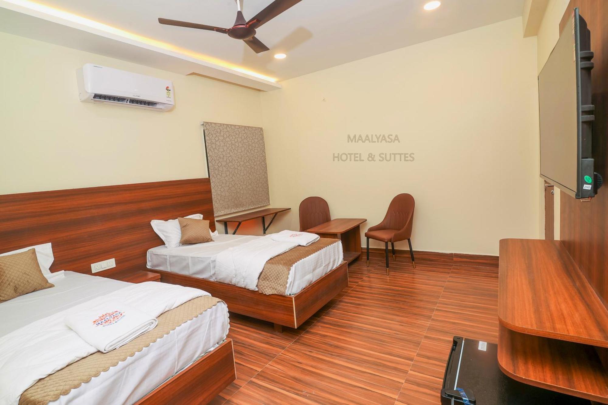 Maalyasa Hotel And Suites Haïdarabad Extérieur photo