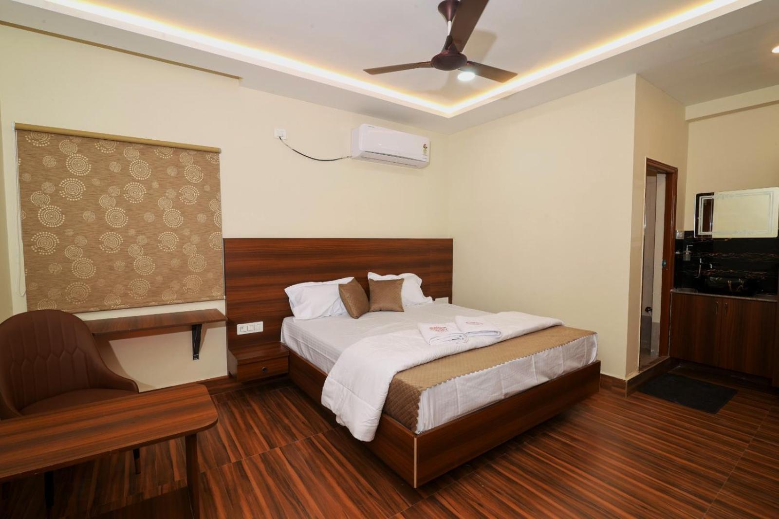 Maalyasa Hotel And Suites Haïdarabad Extérieur photo